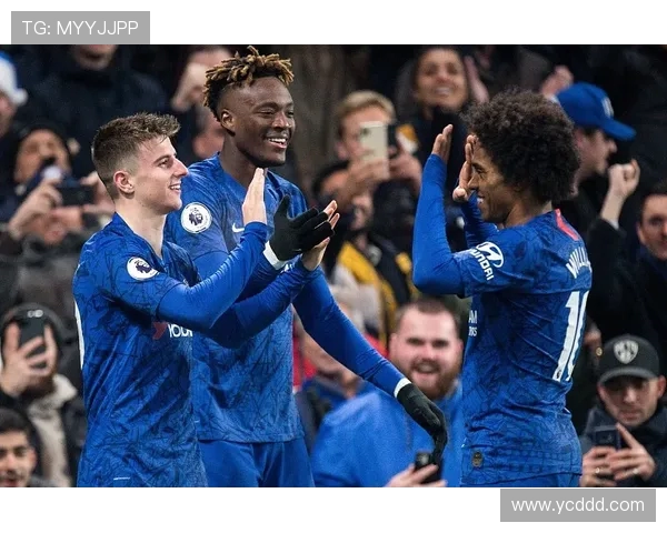 维拉主场逆转曼联 罗杰斯梅开二度库尼亚破门助胜